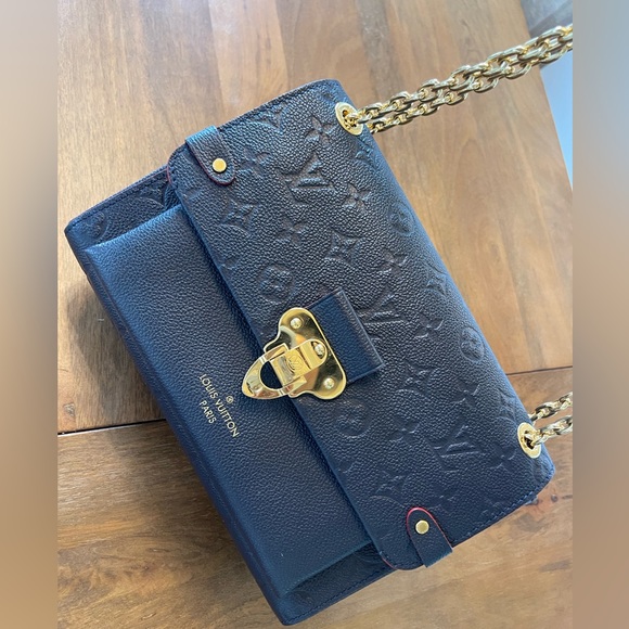 100% authentic Louis Vuitton Vavin PM Monogram Empreinte Leather blue/red - Picture 8 of 16